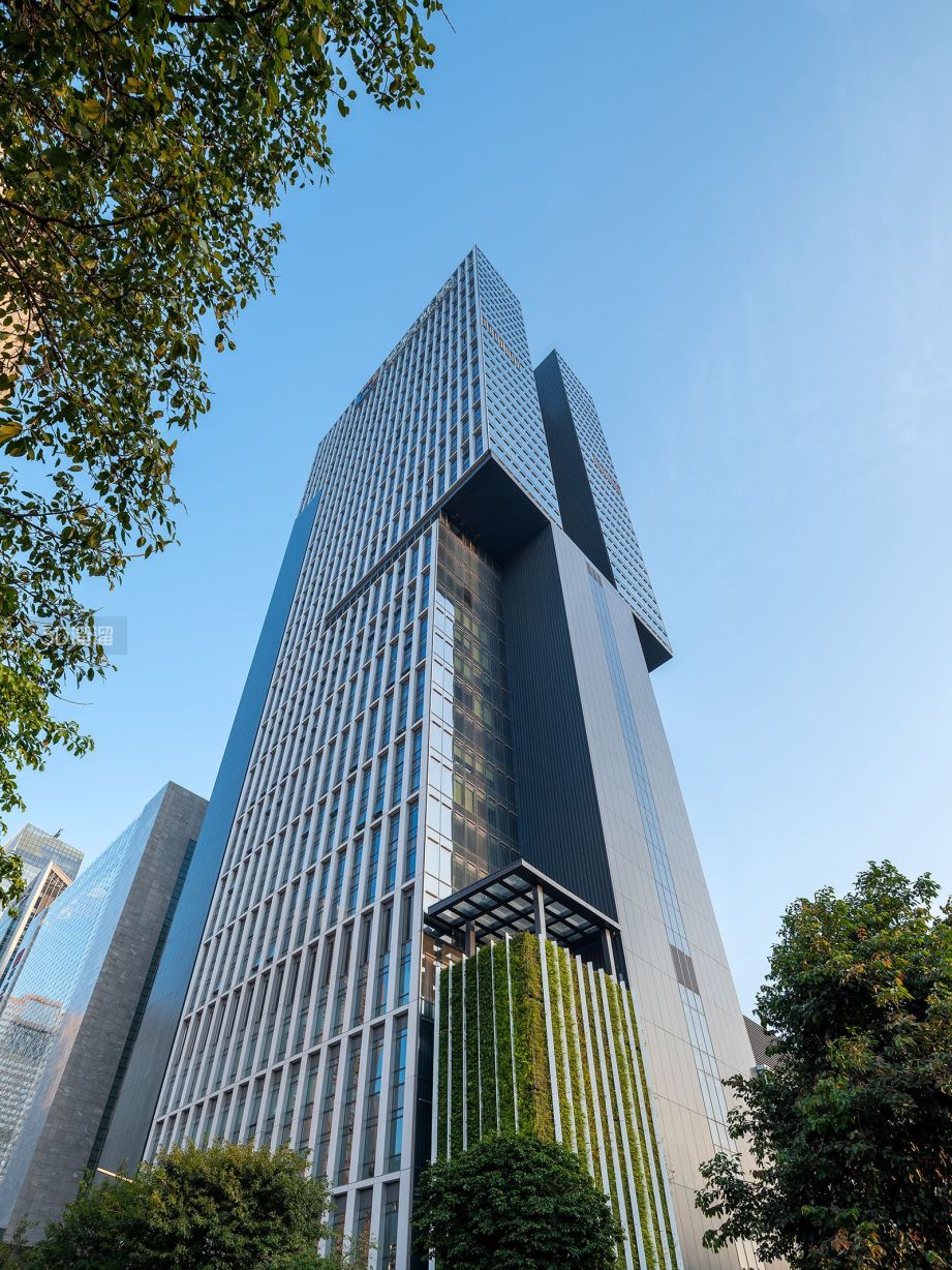 总部办公楼 · 清洁工站落地现场